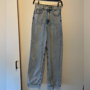 Amazing blue jean , go with everything